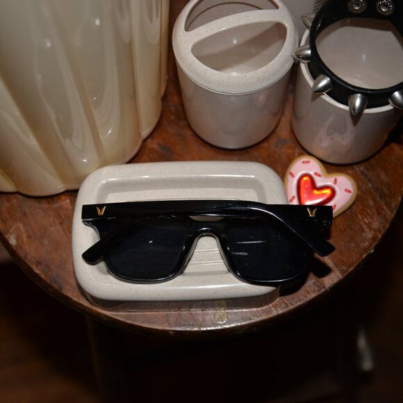 beauty love set grab bag misc lot junk drawer spike bracelet lotion heart bath - Picture 6 of 14